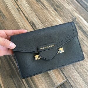 NWT Michael Kors Karla Black Leather Crossbody Wallet with Chain Strap